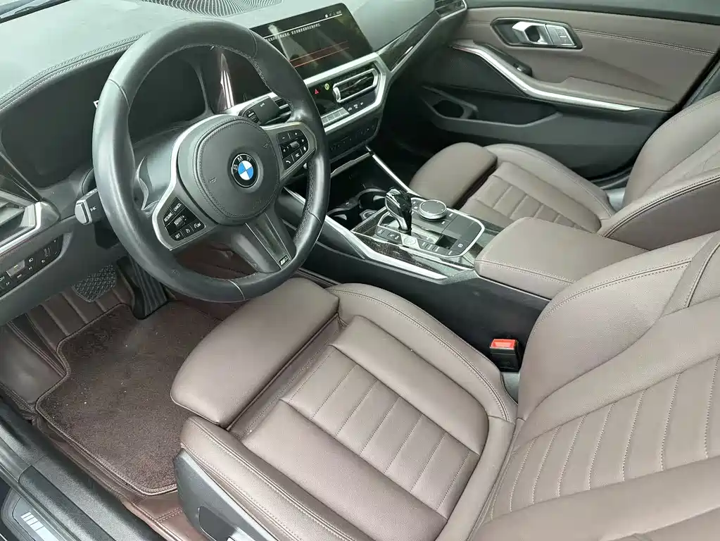 BMW 3 Series 2021 — фото 13