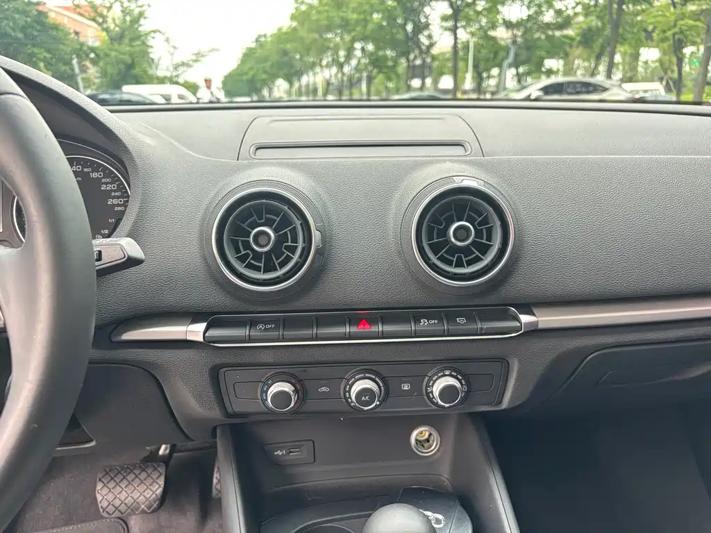 Audi A3 2020 — фото 10