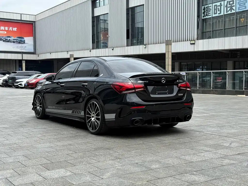 Mercedes-Benz A-Class AMG 2022 — фото 15