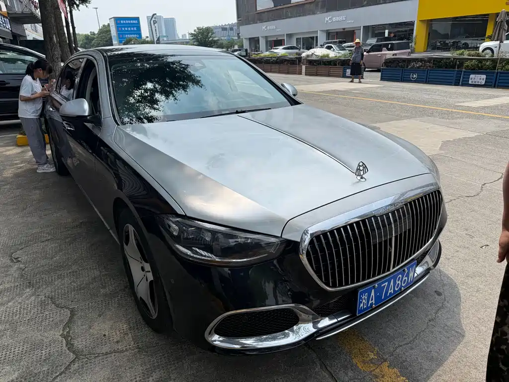 Mercedes-Benz S-Class 2024