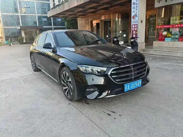 Mercedes-Benz E-Class 2025