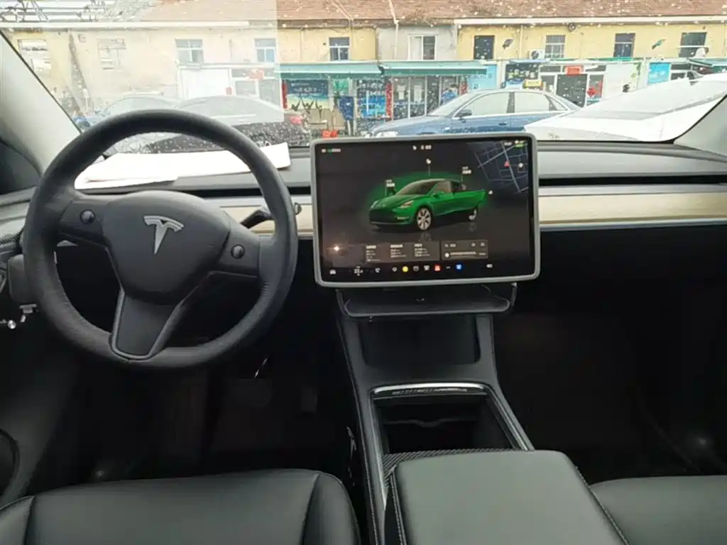 Tesla Model Y 2022 — фото 10
