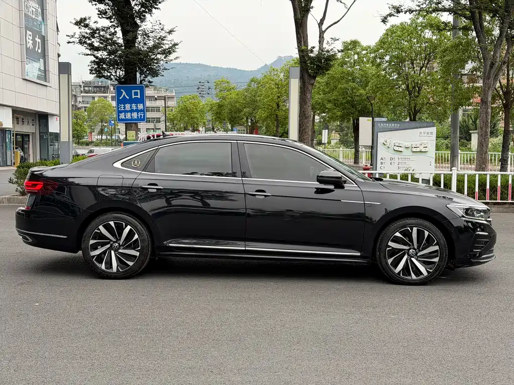 Volkswagen Passat 2021 — фото 4
