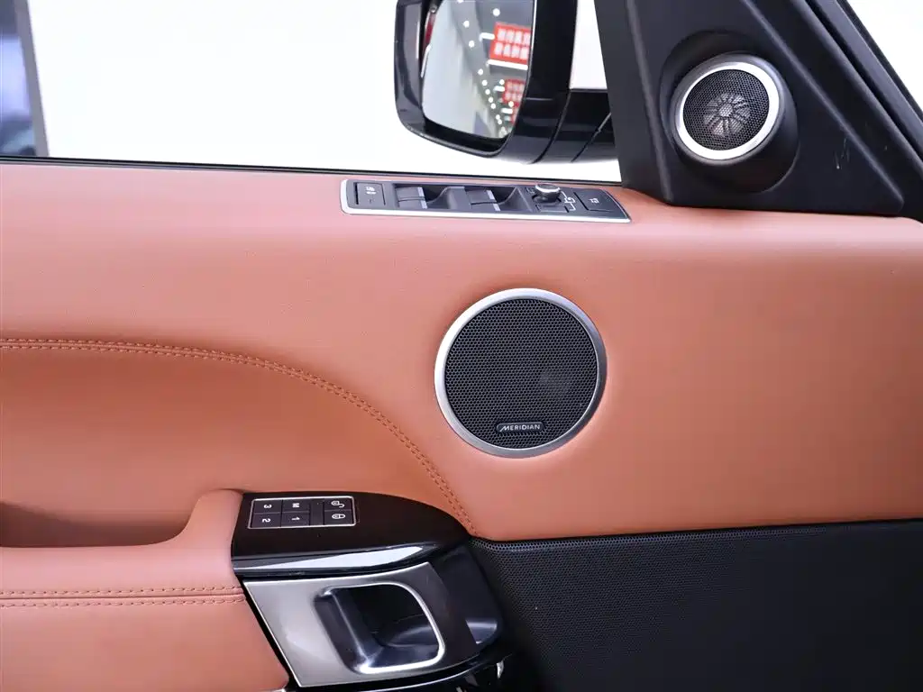 Land Rover Range Rover 2017 — фото 17