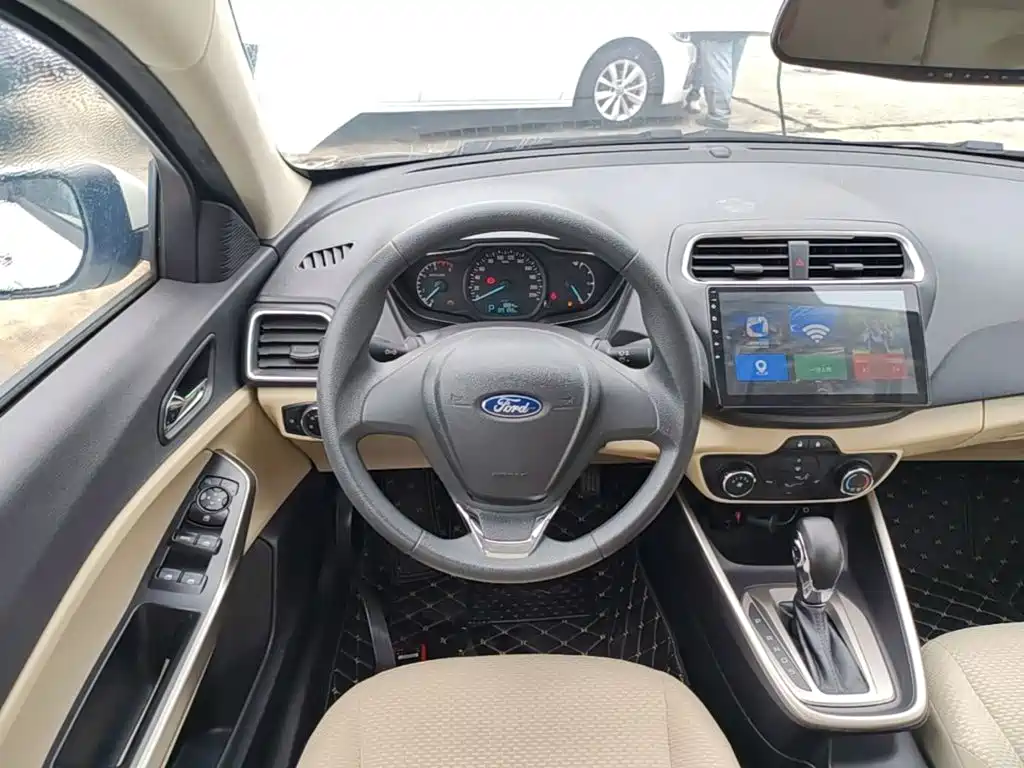 Ford Forrest 2018 — фото 11