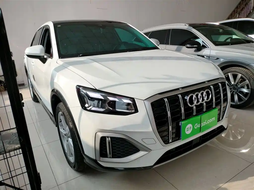 Audi Q2L 2023 — фото 22
