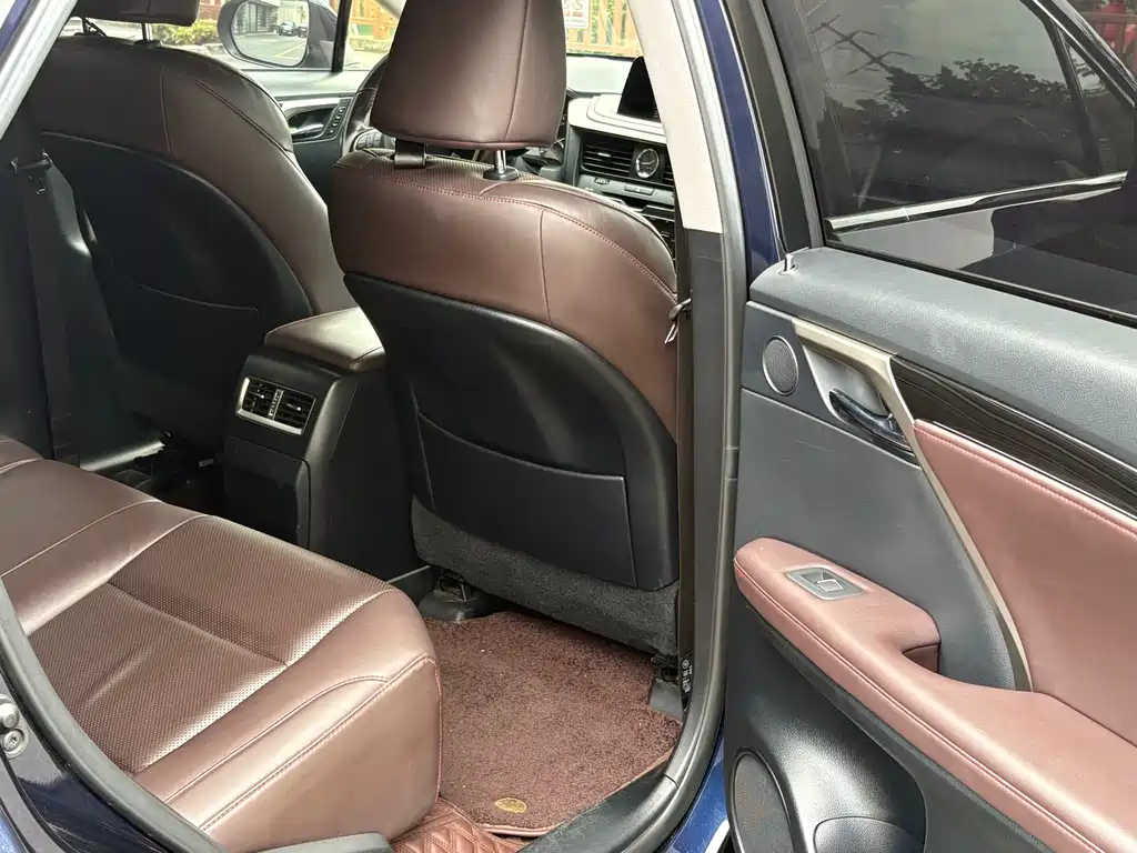 Lexus RX 2022