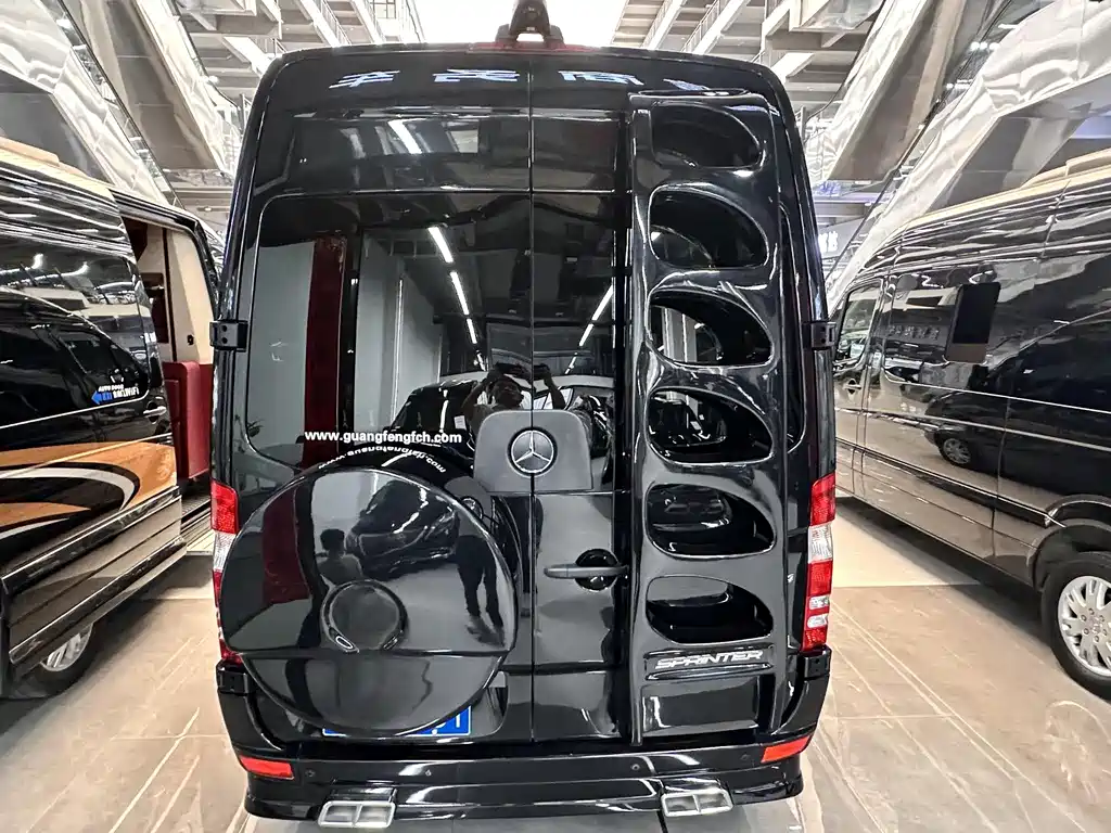 Mercedes-Benz Sprinter 2018 — фото 21