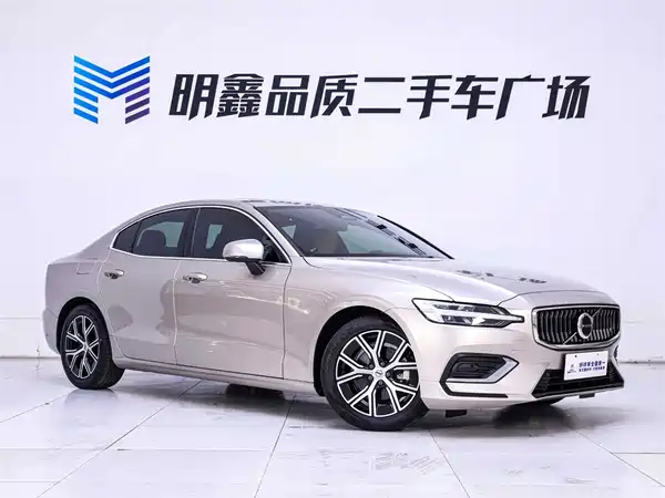 Volvo S60 2023