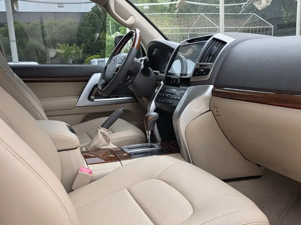 Toyota Land Cruiser 2015 — фото 14