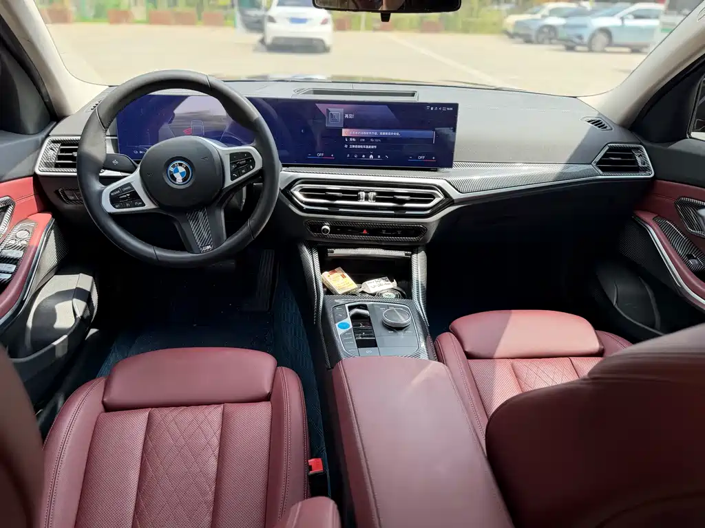 BMW i3 2024 — фото 11