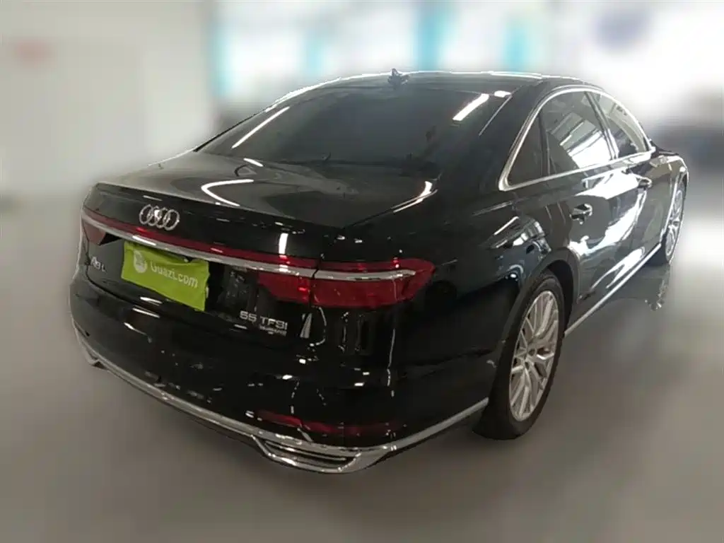 Audi A8 2020 — фото 12