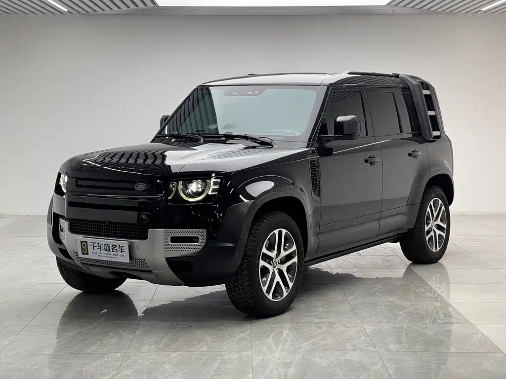 Land Rover Defender 2024 — фото 1