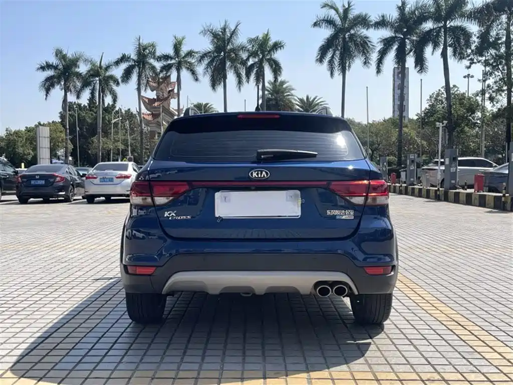 Kia KX Cross 2019 — фото 24