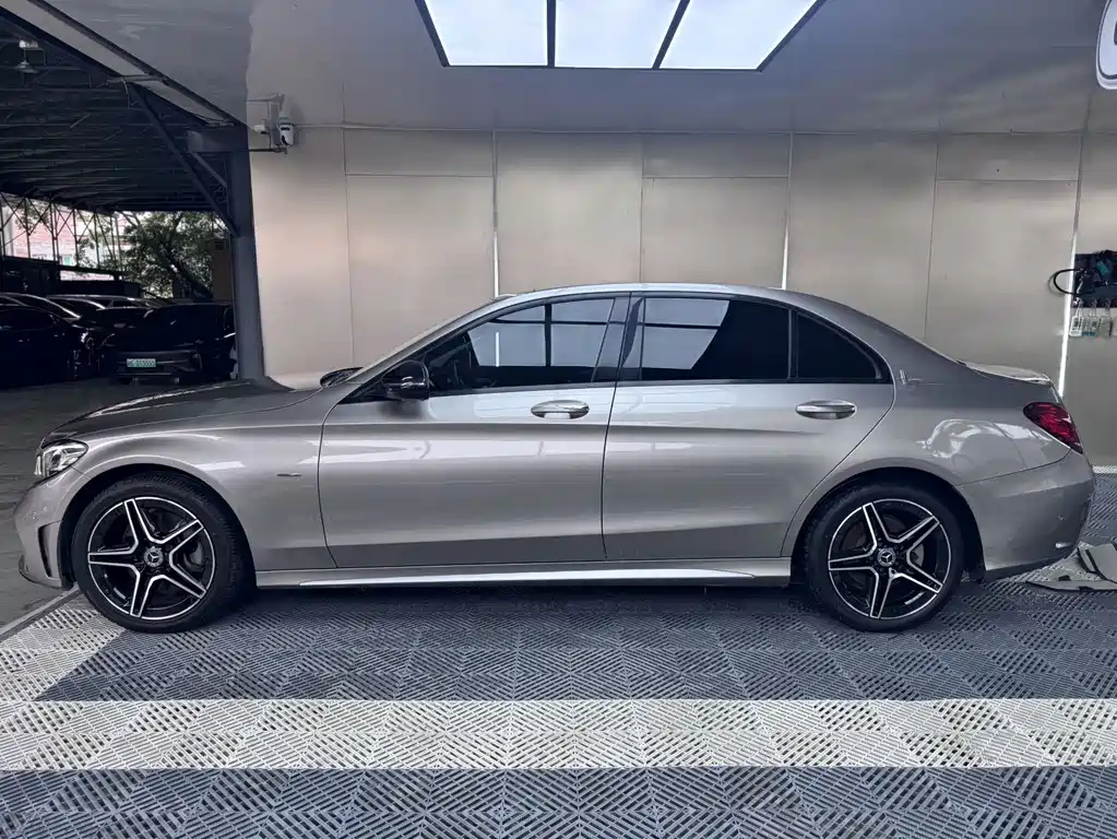 Mercedes-Benz C-Class 2020 — фото 7