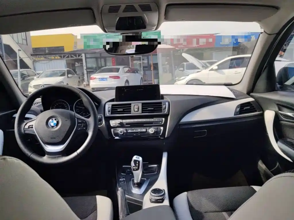 BMW 1 Series 2015 — фото 10