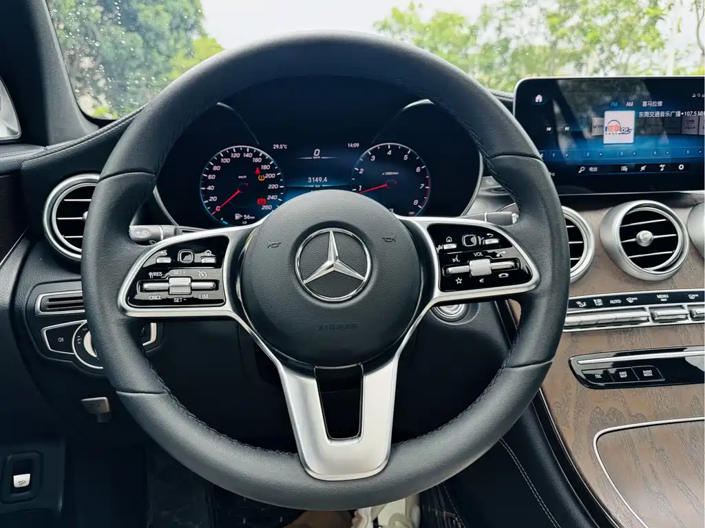 Mercedes-Benz GLC 2022 — фото 12
