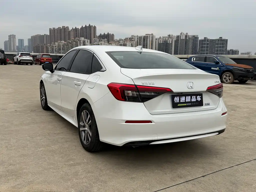 Honda Civic 2022 — фото 16