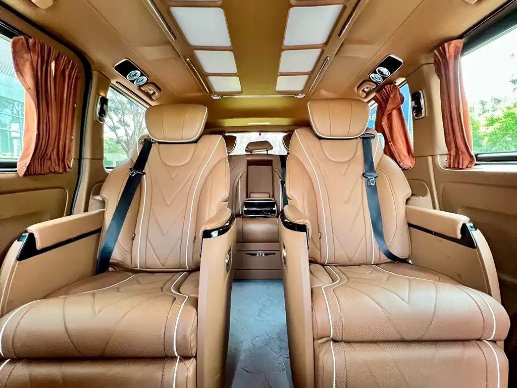 Mercedes-Benz Vito 2023 — фото 15
