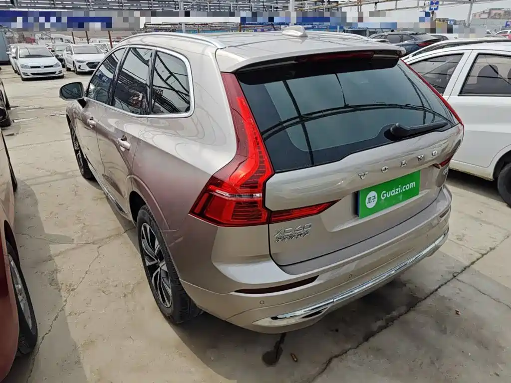 Volvo XC60 2023 — фото 22