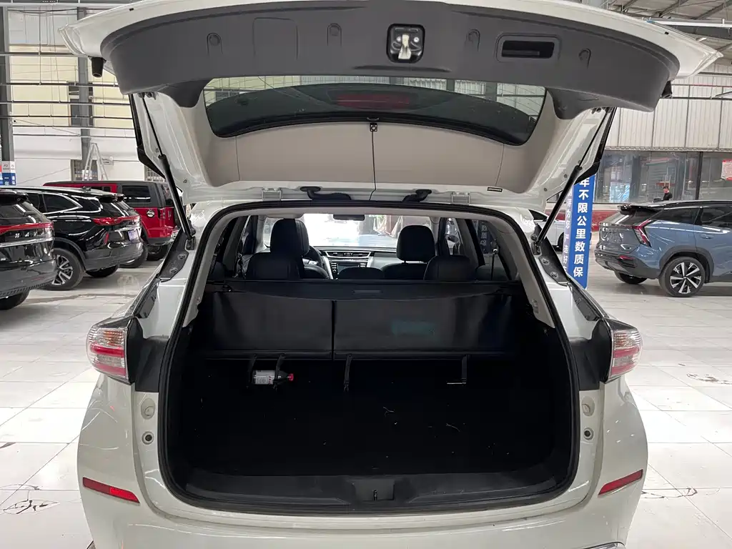 Nissan Murano 2018 — фото 12