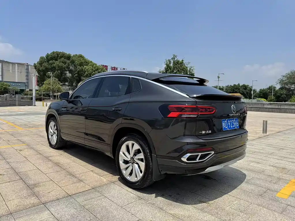 Volkswagen X 2021