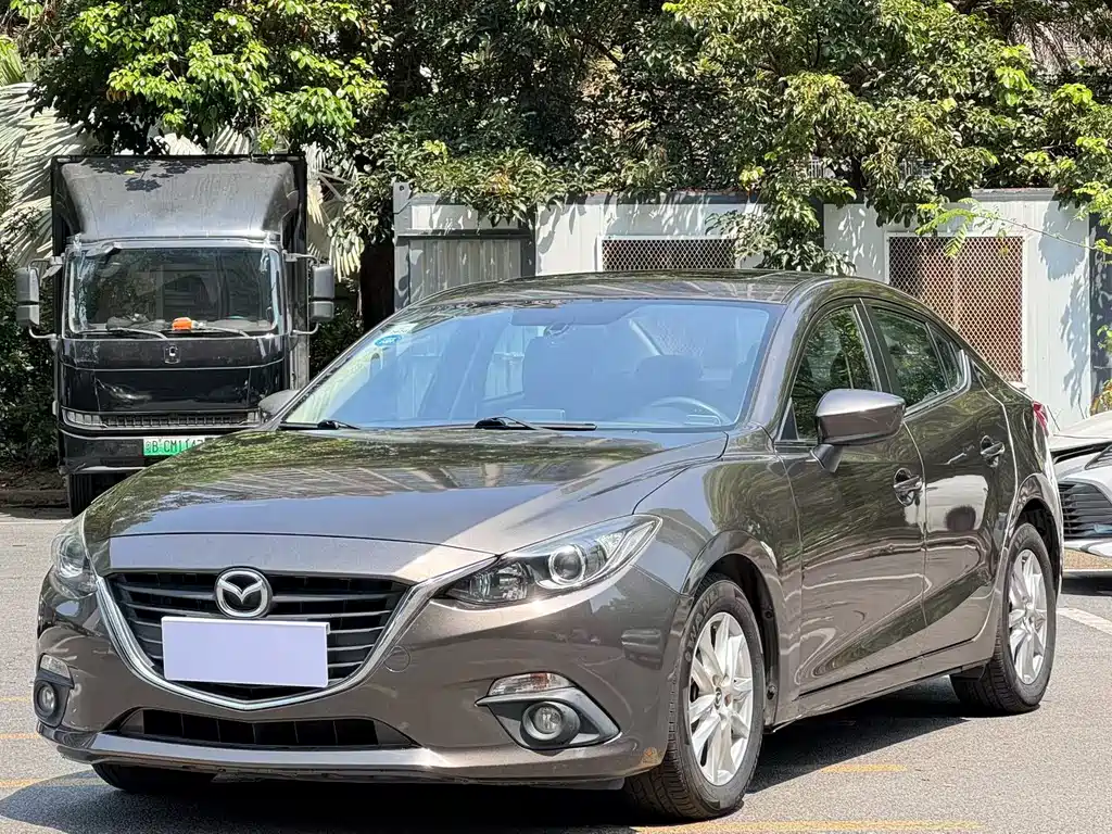 Mazda 3 Axela 2014 — фото 1