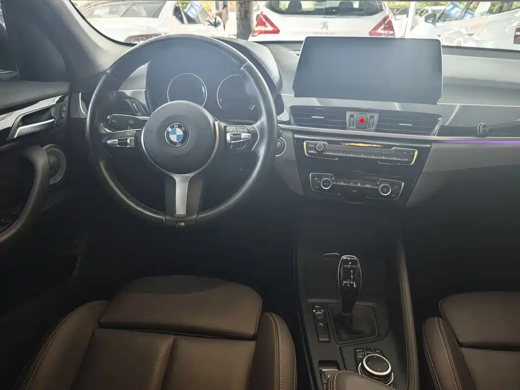 BMW X1 2021 — фото 9