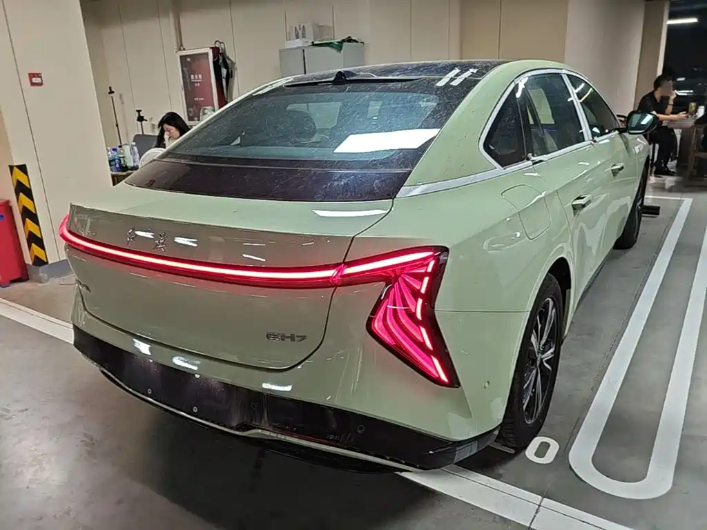 Hongqi EH7 2026