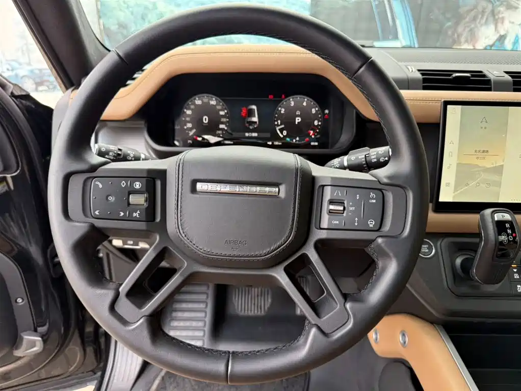 Land Rover Defender 2025 — фото 8