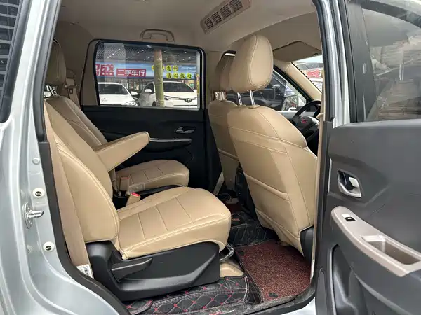Wuling Hongguang 2022