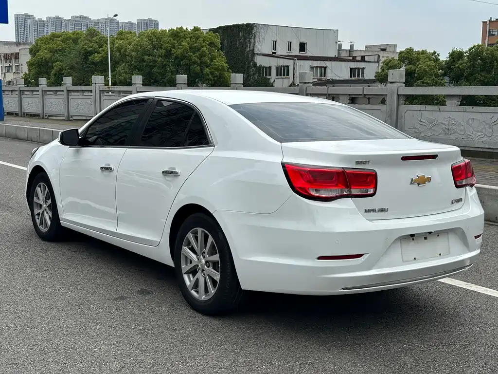 Chevrolet Malibu 2018 — фото 9