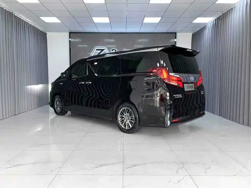 Toyota Alphard 2019 — фото 5
