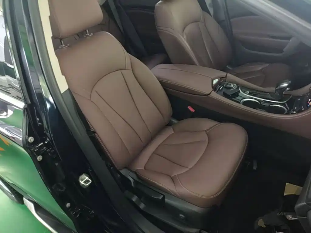 Buick Envision Plus 2020 — фото 25