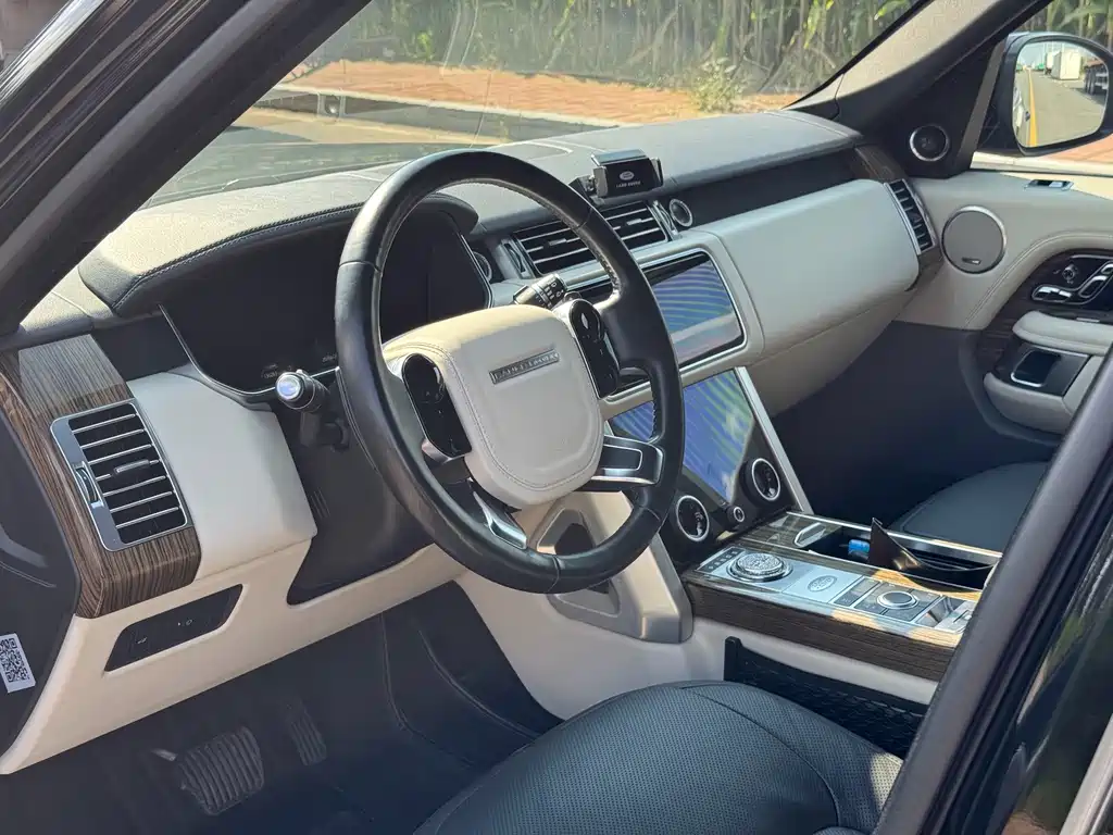 Land Rover Range Rover 2018 — фото 17