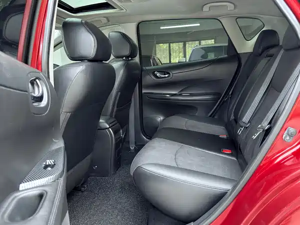 Nissan Tiida 2011