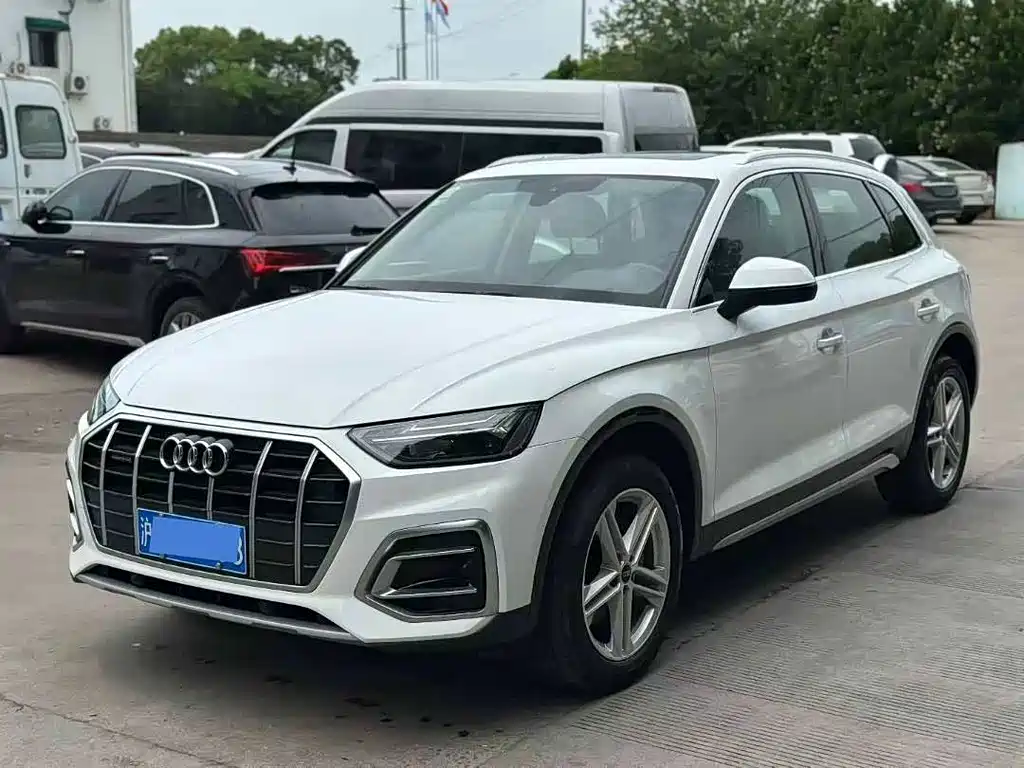 Audi Q5L 2022 — фото 2
