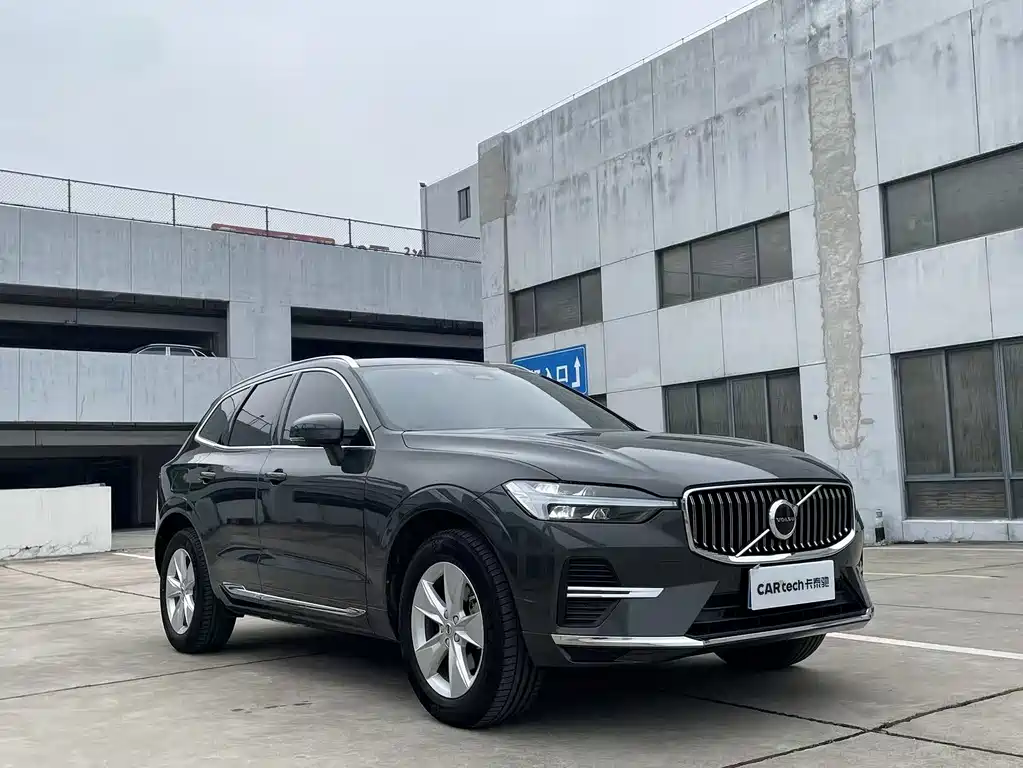 Volvo XC60 2021 — фото 3