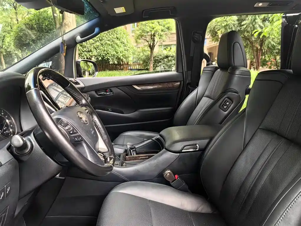 Toyota Vellfire 2020 — фото 15
