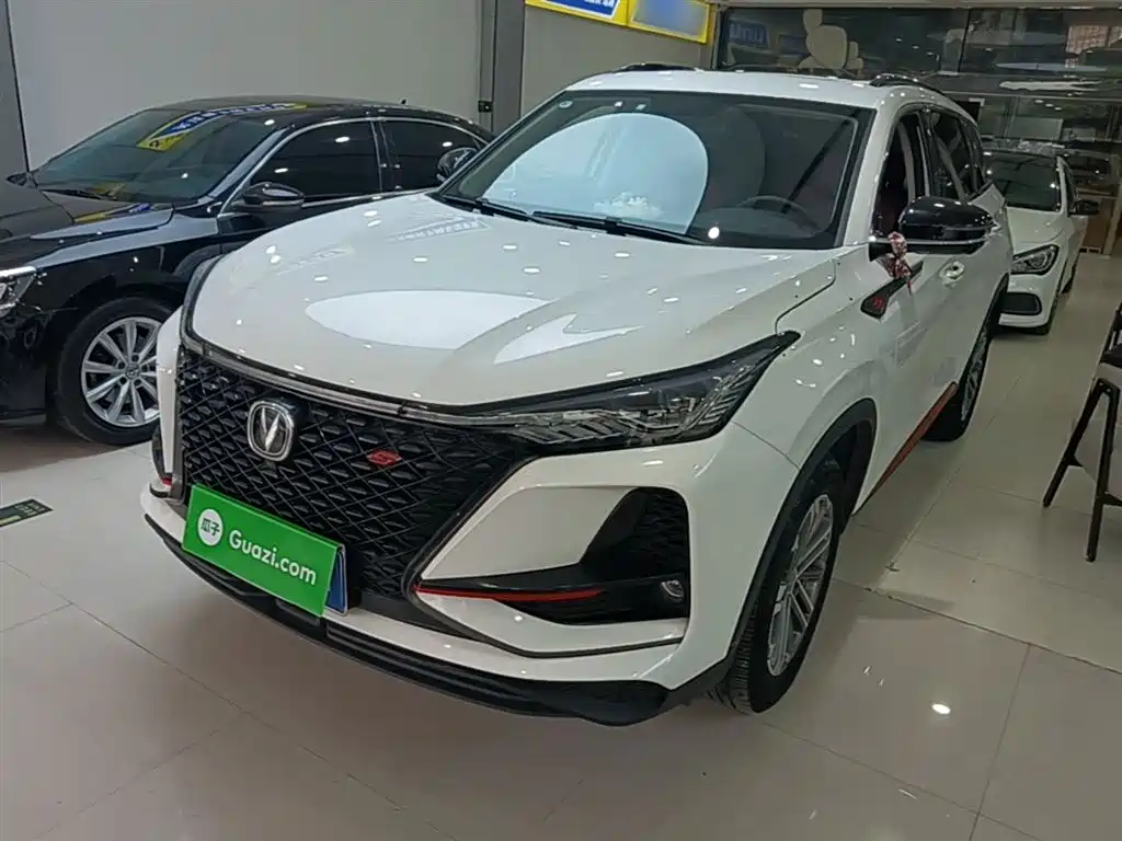 Changan CS75 PLUS 2021 — фото 1