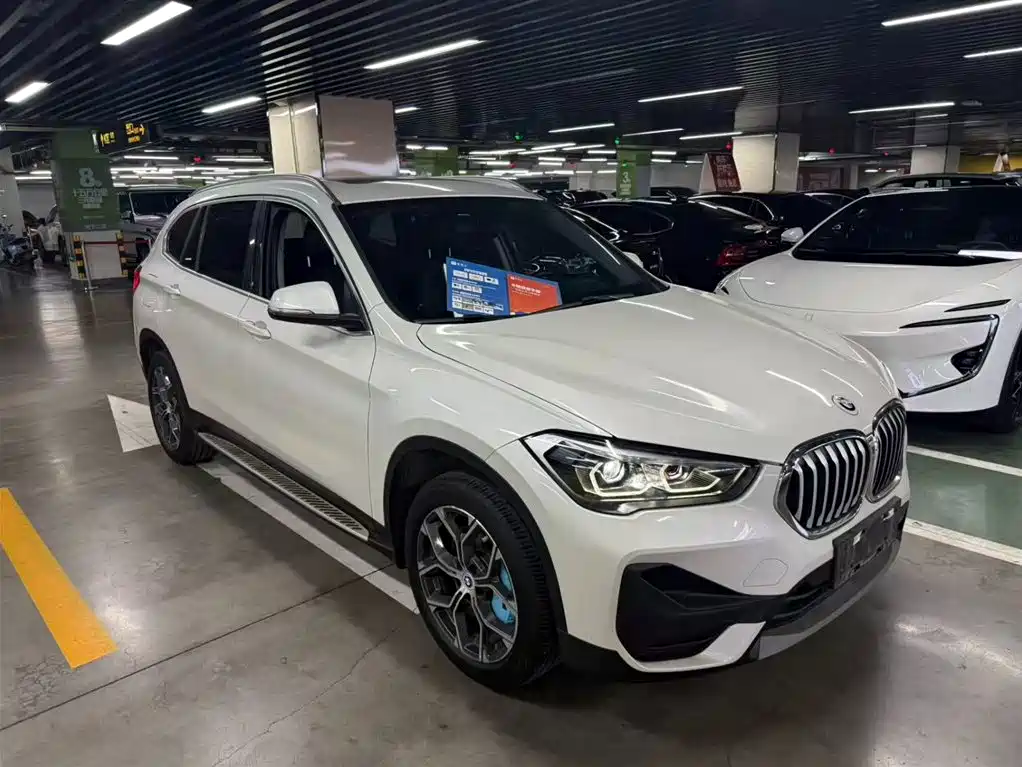 BMW X1 2022 — фото 2