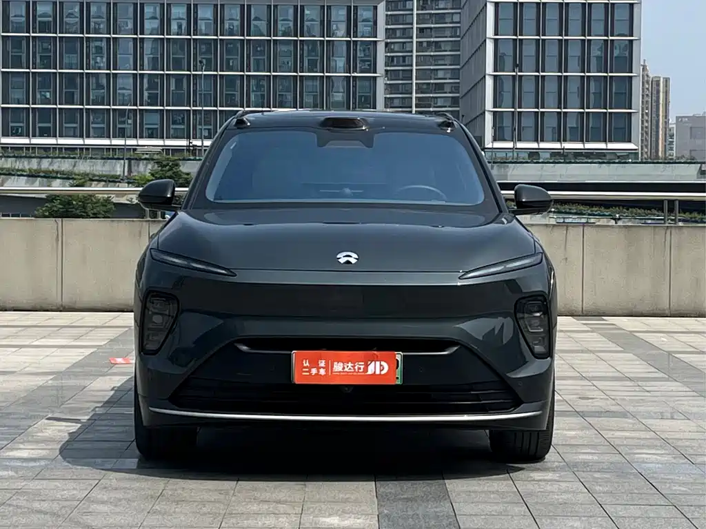 NIO ES8 2023
