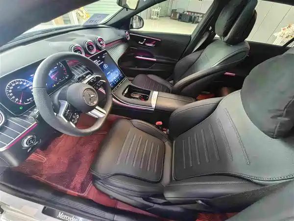 Mercedes-Benz C-Class 2024