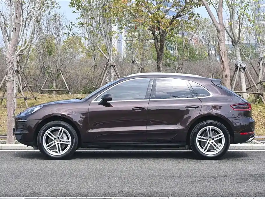 Porsche Macan 2014