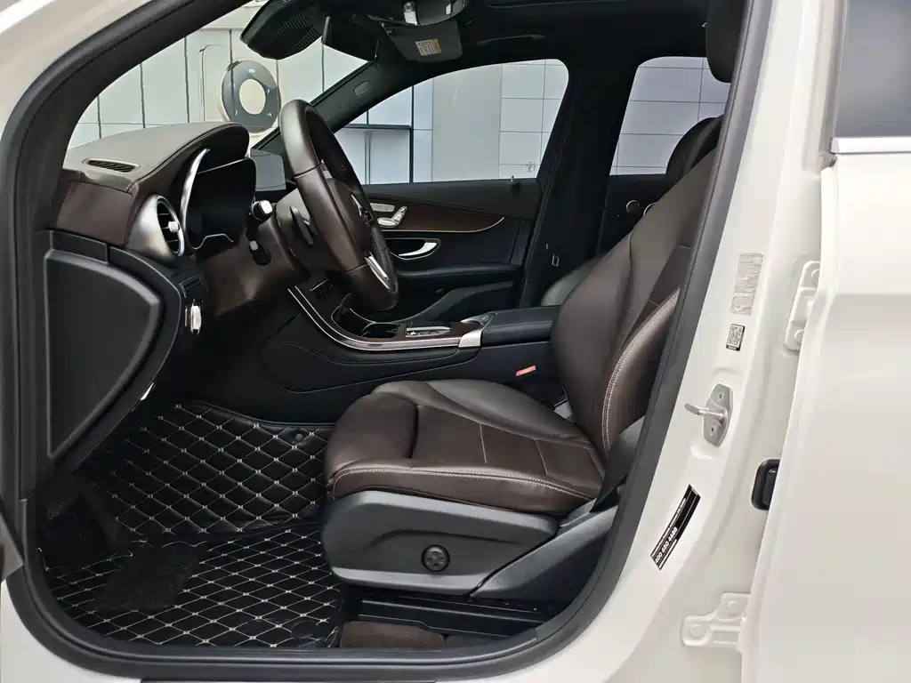 Mercedes-Benz GLC 2020