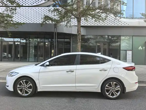 Hyundai Celesta 2018