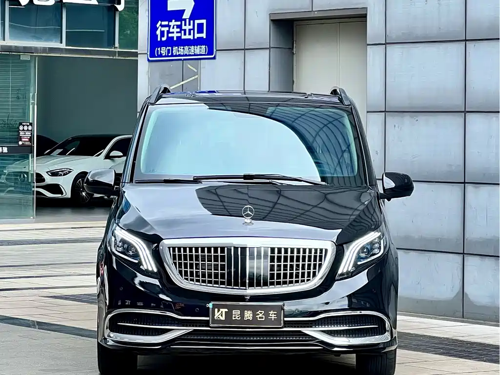 Mercedes-Benz Vito 2024 — фото 2