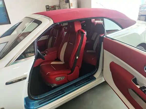 Rolls-Royce Yao Ying 2015