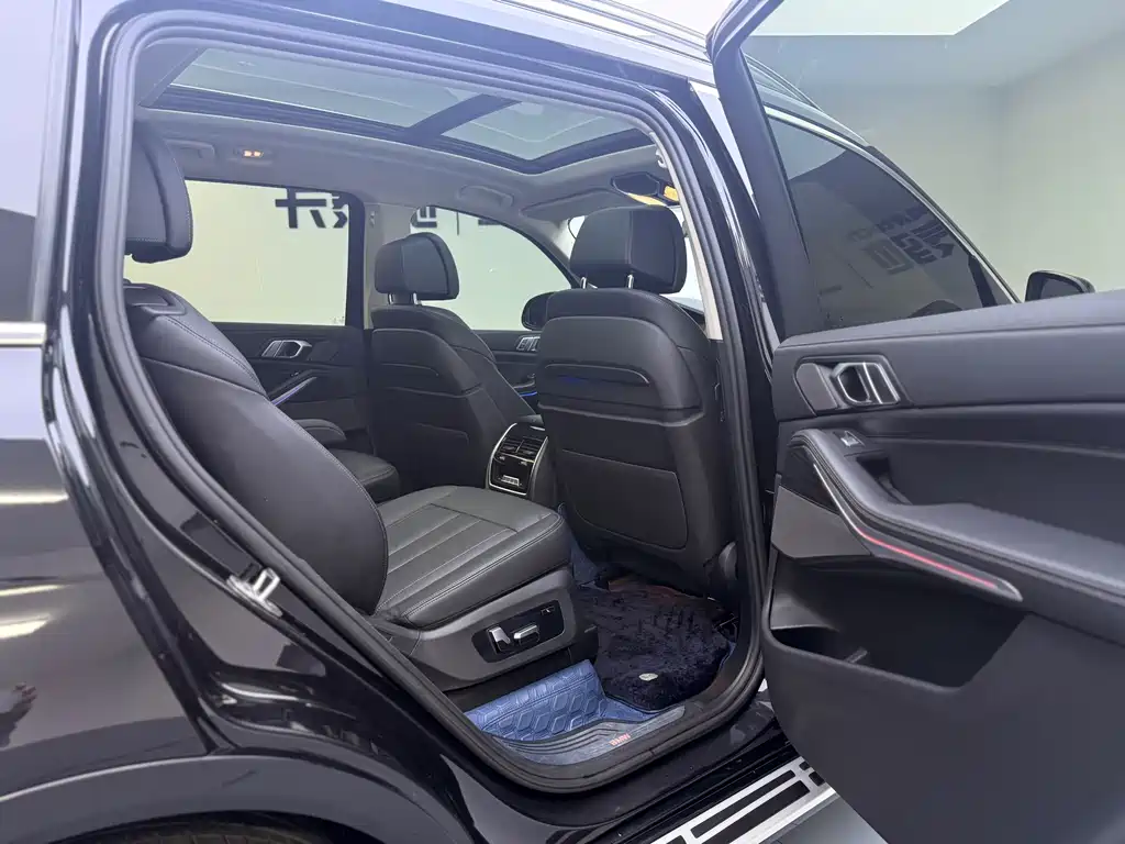 BMW X7 2020 — фото 18