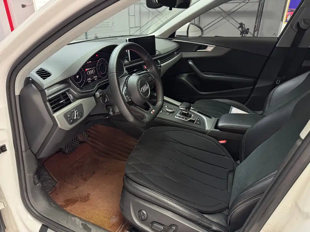 Audi A4L 2017